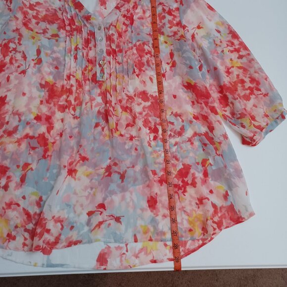 Women's Sheer V-Neck Lightweight Long Sleeve Tunic - Picture 5 of 8